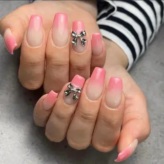 ネイル and.R/ 羽生 あゆみのネイルデザイン