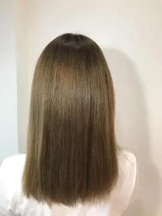 ミディアム ウルフカット レイヤーカット上柿のヘアスタイル