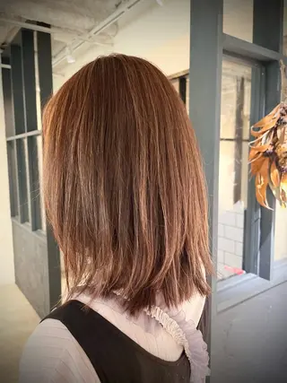 ミディアム カラー 小島 智子のヘアスタイル