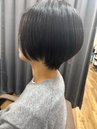 ショート カラー reeed konnoのヘアスタイル