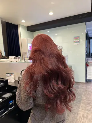 ロング カラー レイヤーカット 透明感カラーROKUのヘアスタイル