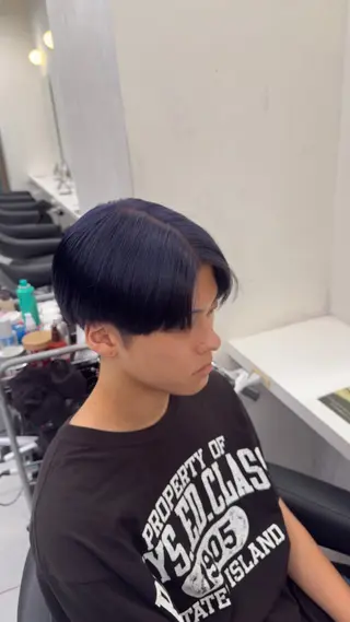カラー メンズ 透明感×ワインレッド 🍒𝐘𝐮𝐤𝐚のヘアスタイル