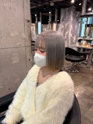 ショート カラー ハイトーン 横浜💞ミオのヘアスタイル