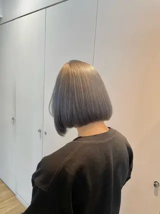 ミディアム 前田 菜奈子のヘアスタイル