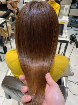 セミロング 美髪矯正透明感カラー 江川　和輝のヘアスタイル