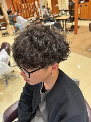 ミディアム パーマ メンズ レディースカットモ デル募集中KAITOのヘアスタイル