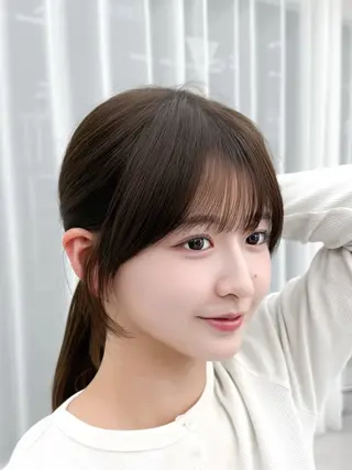セミロング 割れない顔まわり× 小顔補正レイヤー難波のヘアスタイル