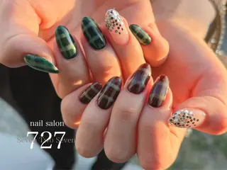ネイル 727 nailのネイルデザイン