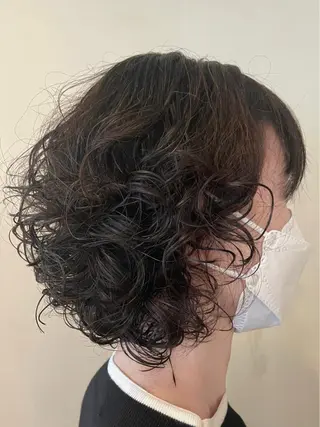 ミディアム カラー パーマ Akala hitomiのヘアスタイル