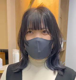 ミディアム 横尾 歩のヘアスタイル