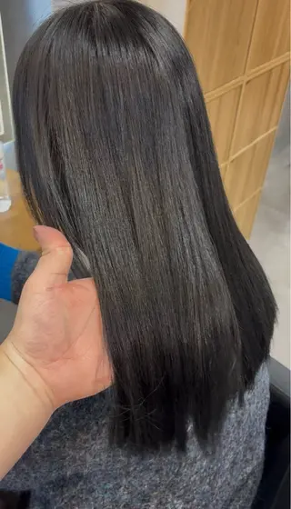 ロング カラー 札幌韓国風ハイトーン 🇰🇷Yutaのヘアスタイル