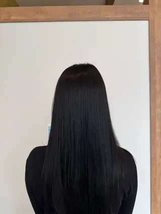 ロング フカモト カエデのヘアスタイル