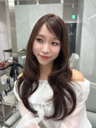 ロング YUNA /栄/透明感カラーのヘアスタイル