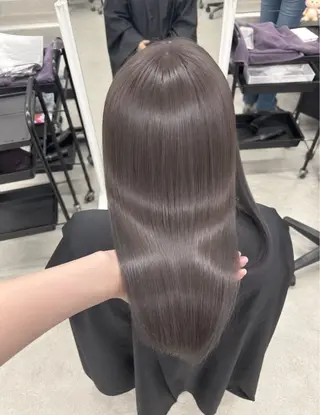 ロング カラー うる艶ワンホン/ HINANO🩶のヘアスタイル