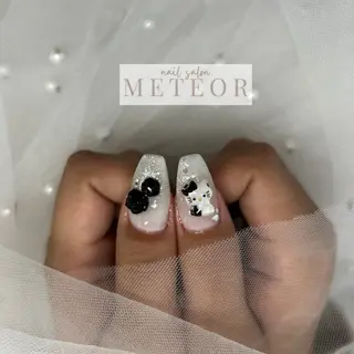 ネイル METEOR💫 staffのネイルデザイン