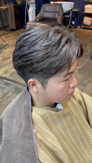 カラー メンズ 後藤 慶斗のヘアスタイル