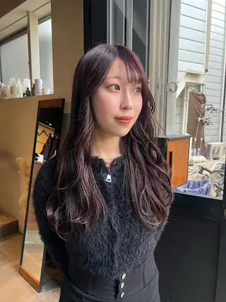 ロング あやの/レイヤー /ベージュカラーのヘアスタイル