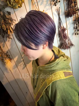ショート カラー LILIS hair designのヘアスタイル