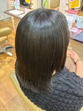 セミロング カラー 松本 彩音のヘアスタイル