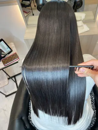 ロング ツバサ 髪質改善のヘアスタイル