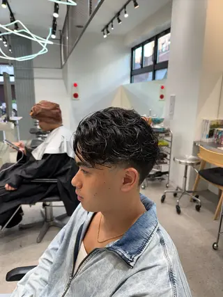 ショート パーマ メンズ 💈メンズパーマ・ フェードスタイル村田のヘアスタイル