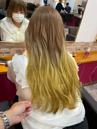 ロング カラー YUI/ ブリーチカラー🌷のヘアスタイル