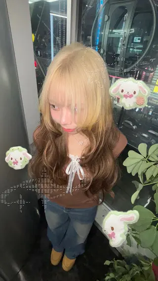 ロング カラー ヘアアレンジ レイヤーカット/ ハイトーン/ みうのヘアスタイル