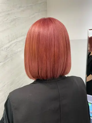 カラー AIRI layer cut hairのヘアスタイル