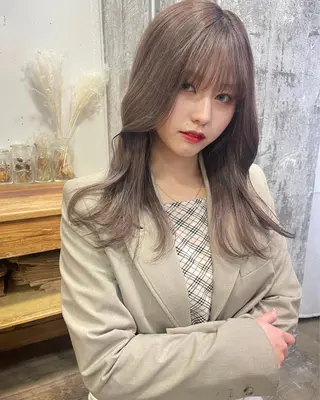 ロング カラー ヘアアレンジ 髙塚碧🇰🇷 韓国ヘア🎗️のヘアスタイル