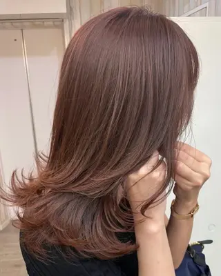 セミロング 盛れる艶カラー× レイヤーカット/咲来のヘアスタイル