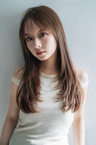 ロング ALLY 原宿のヘアスタイル