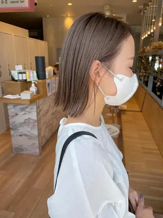 カラー 比嘉 千咲のヘアスタイル