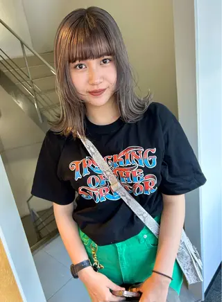 ミディアム カラー パーマ ヘアアレンジ デザインカラー/ボブ ブリーチカラー/ユリのヘアスタイル