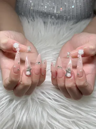 ネイル Lee Nailsのネイルデザイン