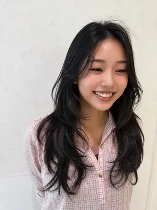 ロング 本日空きあり🩷 layer🎀透明感のヘアスタイル