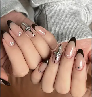 ネイル Pure&Rich Nailのネイルデザイン
