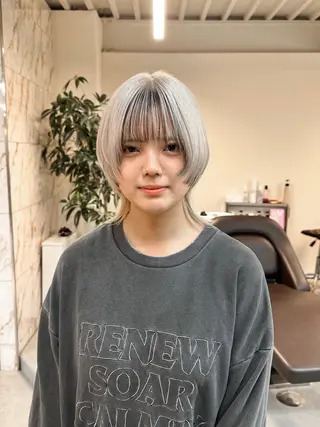 ショート カラー ハイトーン×似合わせ 🌱中川慎之介のヘアスタイル