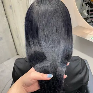 セミロング カラー Mimi🎀ブリーチ なし透明感 Wカラーのヘアスタイル