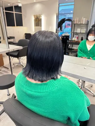 ショート 🫧透明感カラー🫧 ロン毛美容師のヘアスタイル
