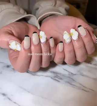 ネイル ネイルルームリッカ 𝐦𝐚𝐲𝐮のネイルデザイン