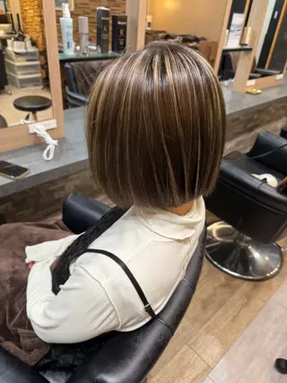 ショート RIEブリーチ& エクステ特化型のヘアスタイル