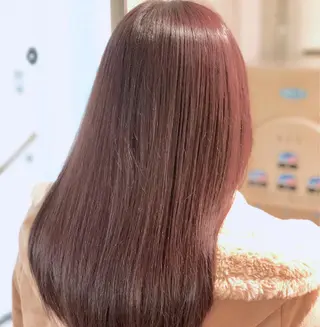 セミロング レイヤーカット 小山 悠のヘアスタイル
