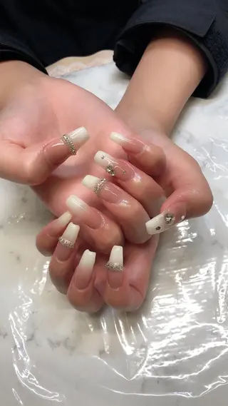 ネイル ✨アン ミユ✨のネイルデザイン