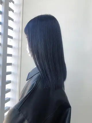セミロング カラー 韓国🇰🇷レイヤー 映える顔周り🩷のヘアスタイル
