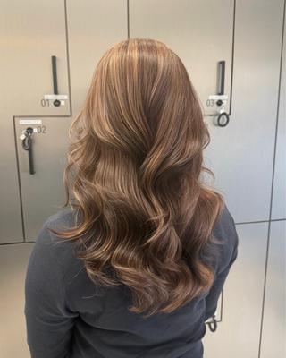 ロング 大人レイヤー/透明感 🇺🇸TOMONAのヘアスタイル