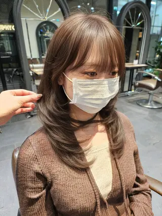 ロング 矢野 伶菜のヘアスタイル
