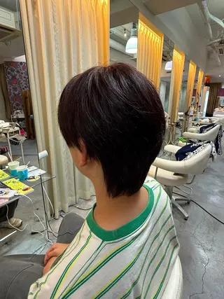 カラー メンズ 岩佐 優之心のヘアスタイル