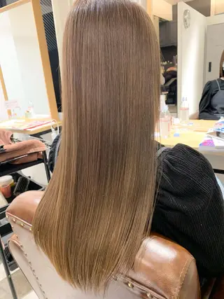 ロング カラー i'll 未空のヘアスタイル