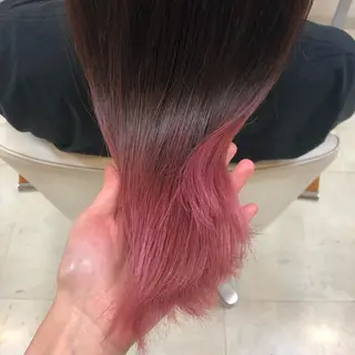 カラー white.梅田 デザインカラー🦄のヘアスタイル