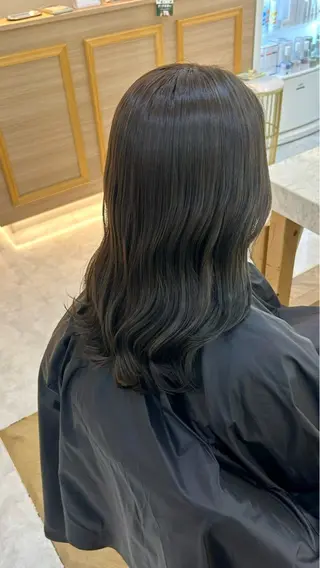 ロング 新井 陽奏のヘアスタイル